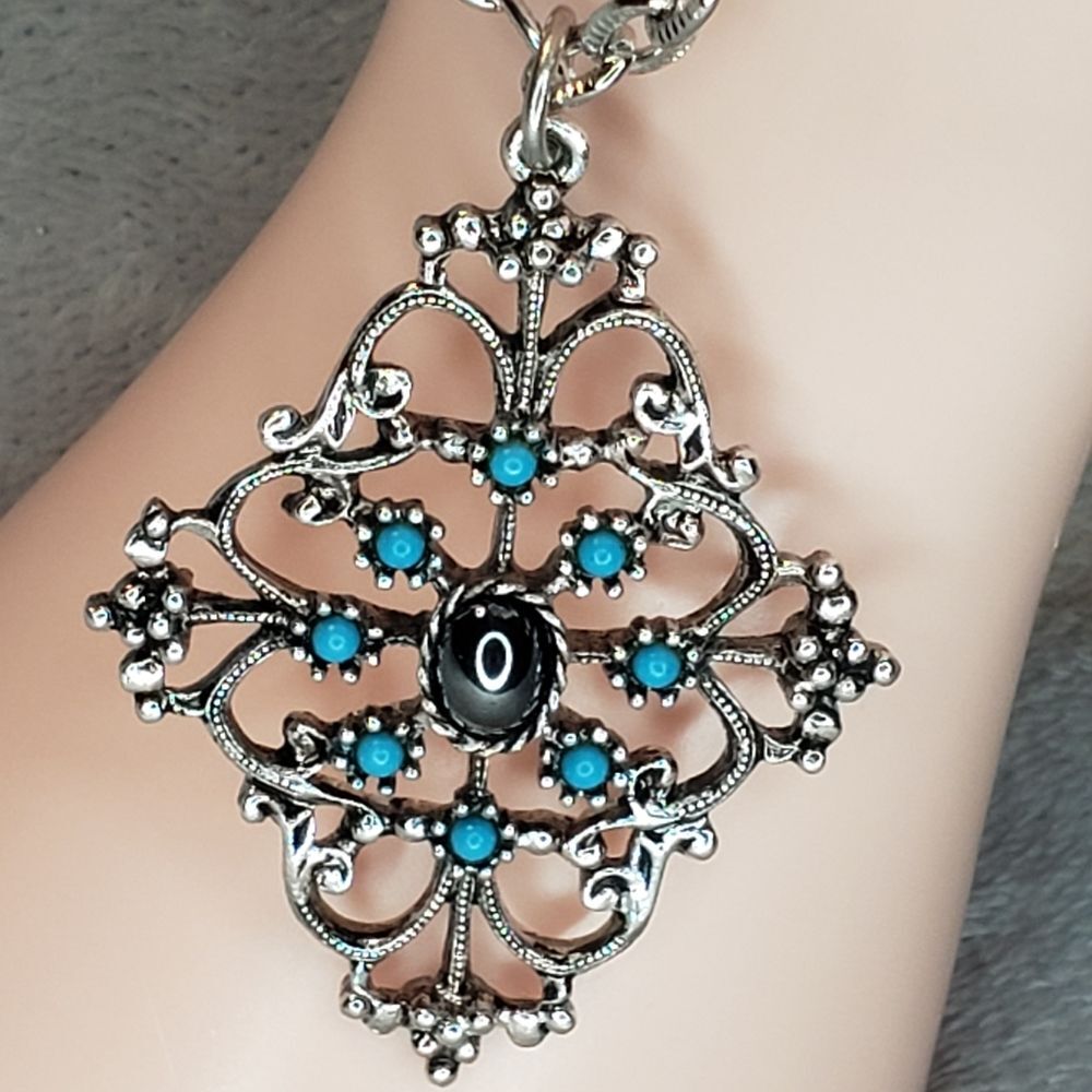 Retro Geometric Turquoise, Black Onyx Beads